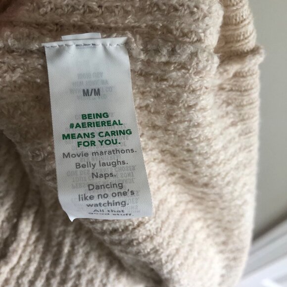 Aerie‎ Cozy Oversized Beige Turtleneck Sweater Casual & Warm Size Medium NWT - Picture 10 of 11